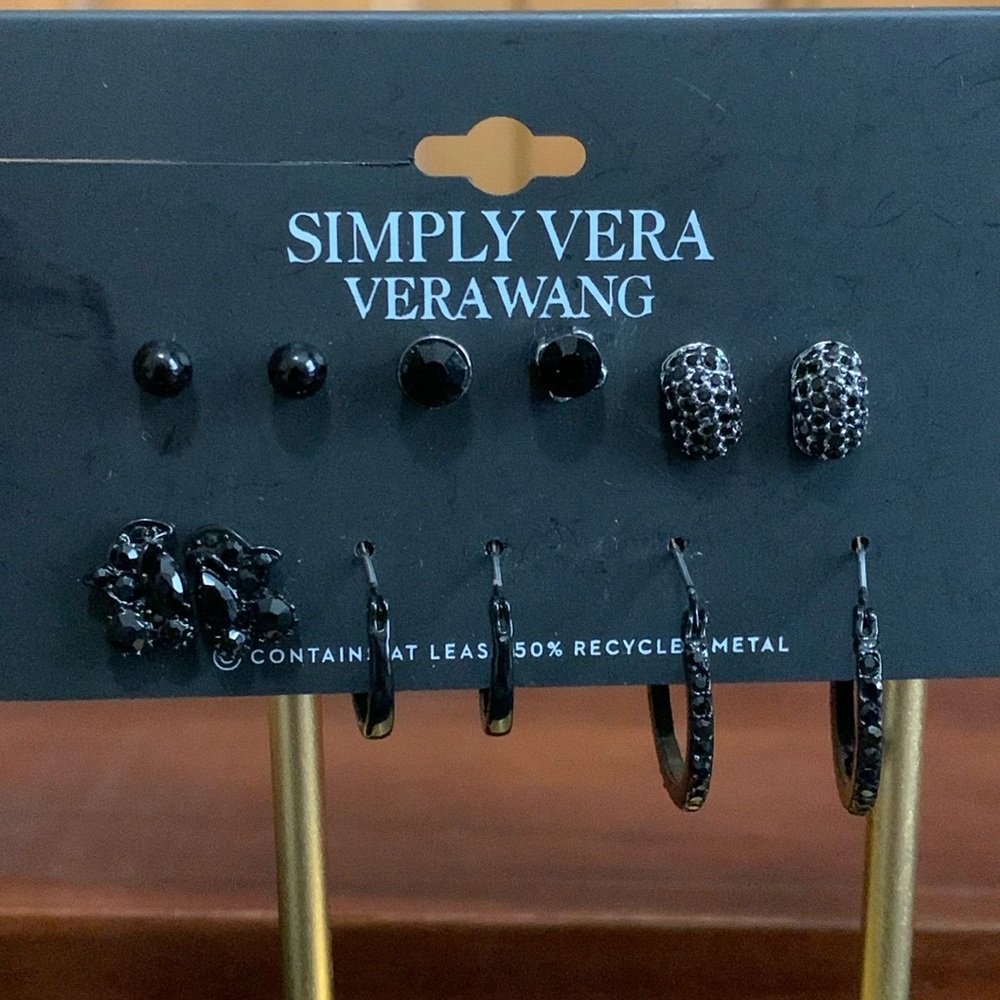 NWT Simply Vera Vera Wang 6 pair set of black earrings